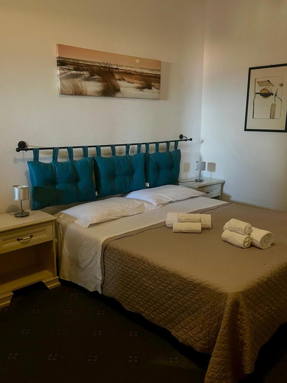 Hotel Ariston Piombino Esterno foto