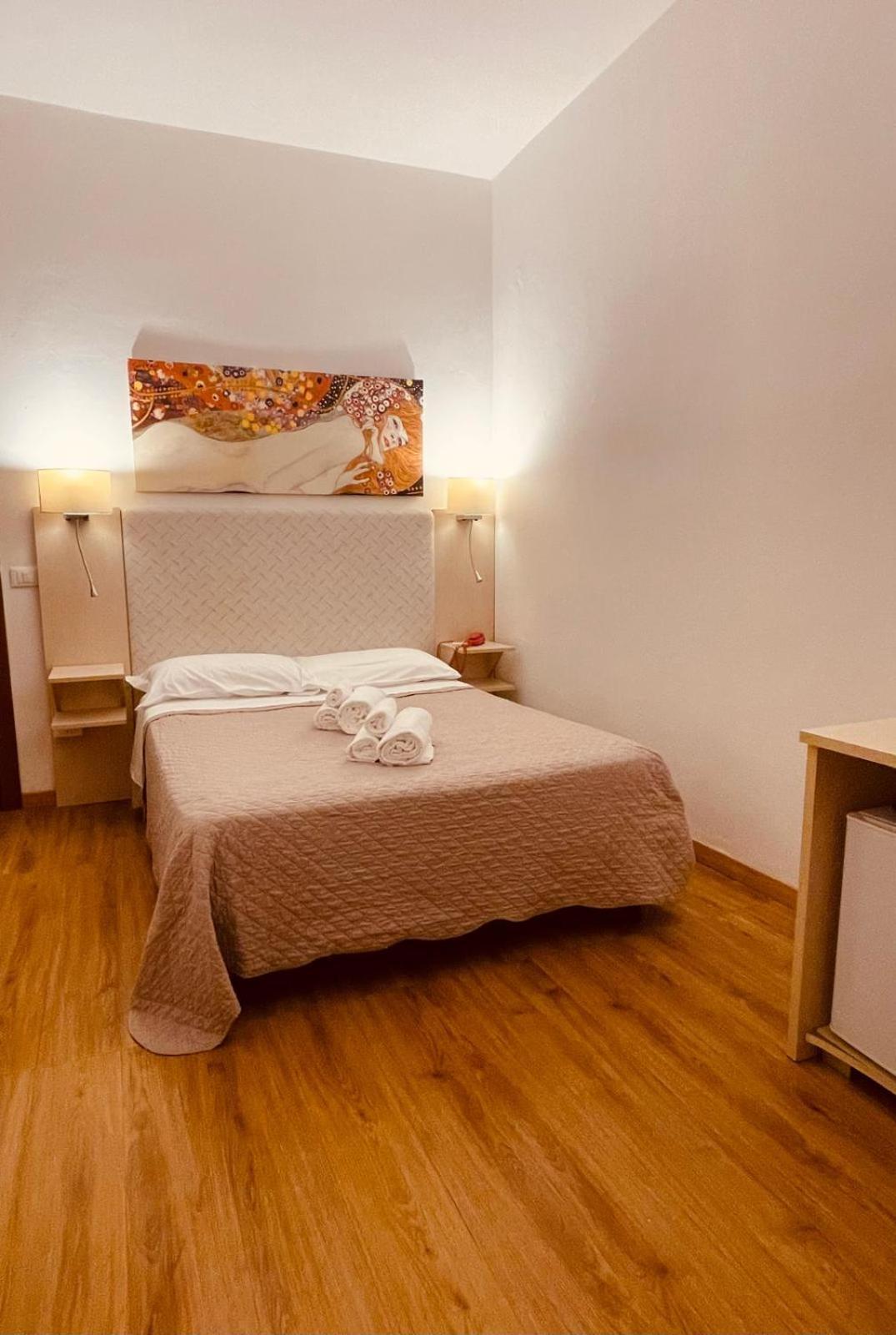 Hotel Ariston Piombino Esterno foto