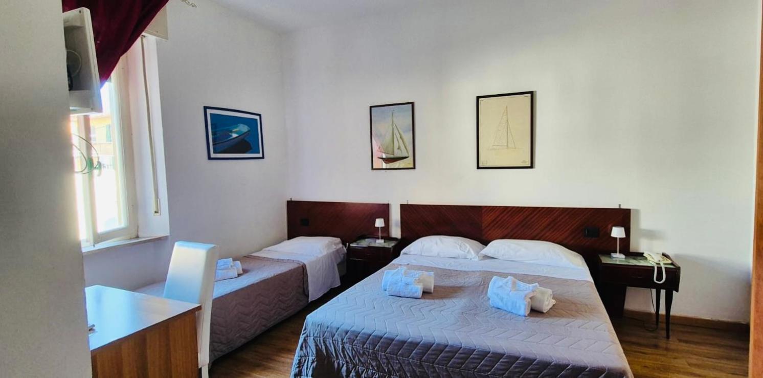 Hotel Ariston Piombino Esterno foto