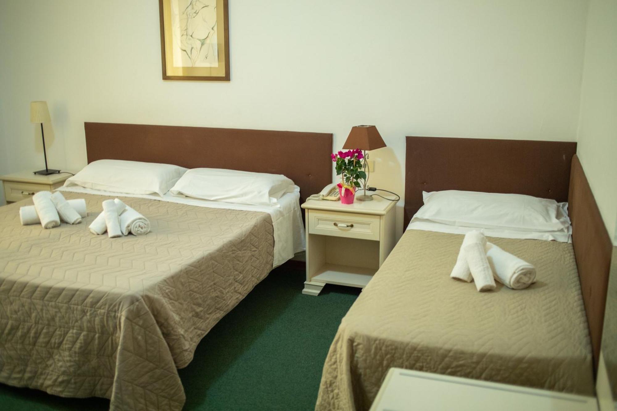 Hotel Ariston Piombino Esterno foto