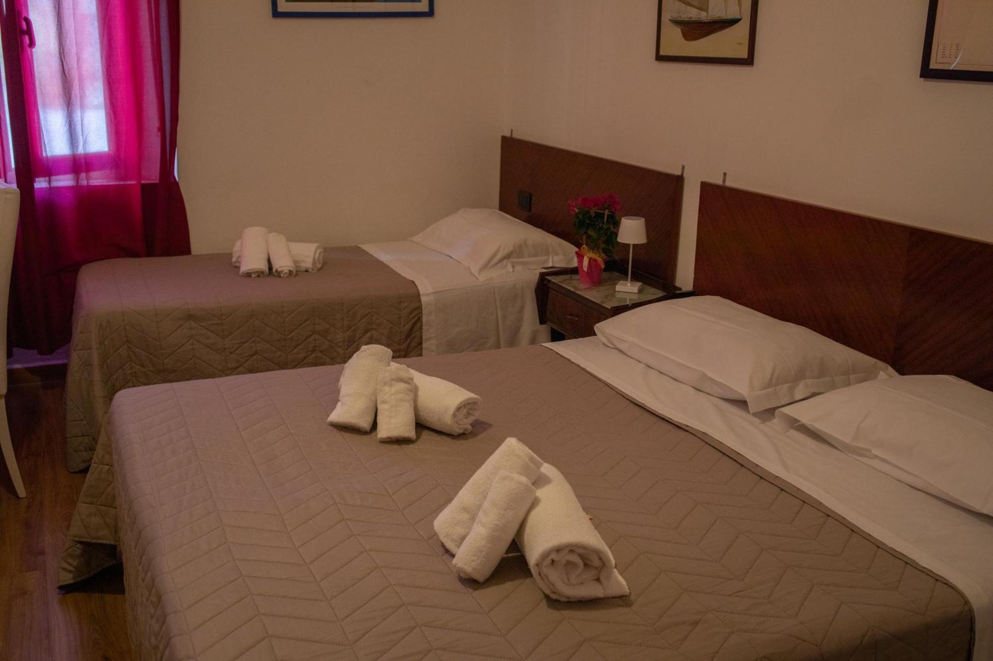 Hotel Ariston Piombino Esterno foto