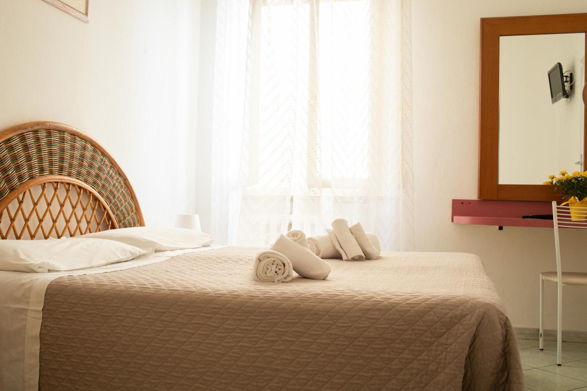Hotel Ariston Piombino Esterno foto