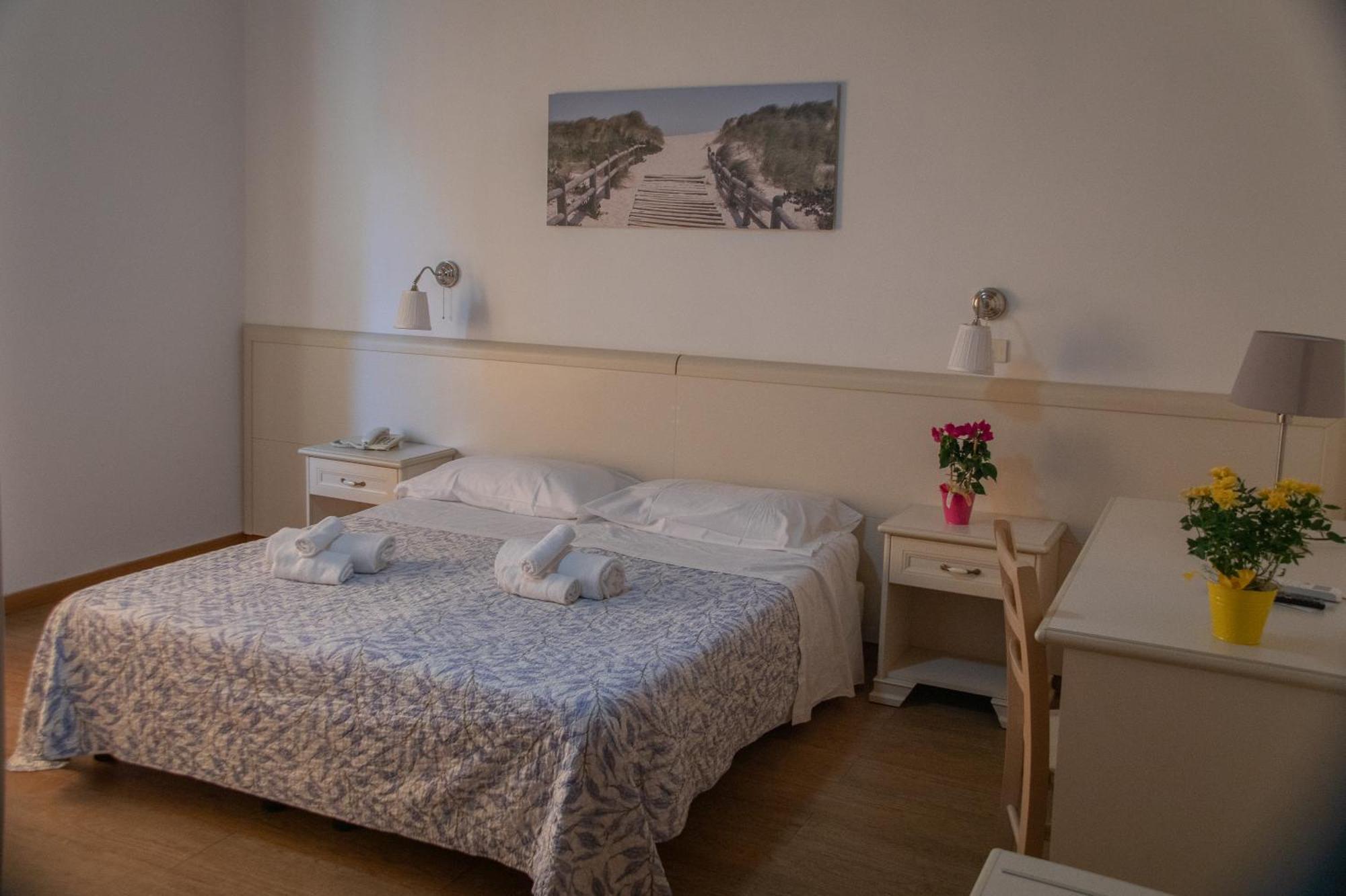 Hotel Ariston Piombino Esterno foto