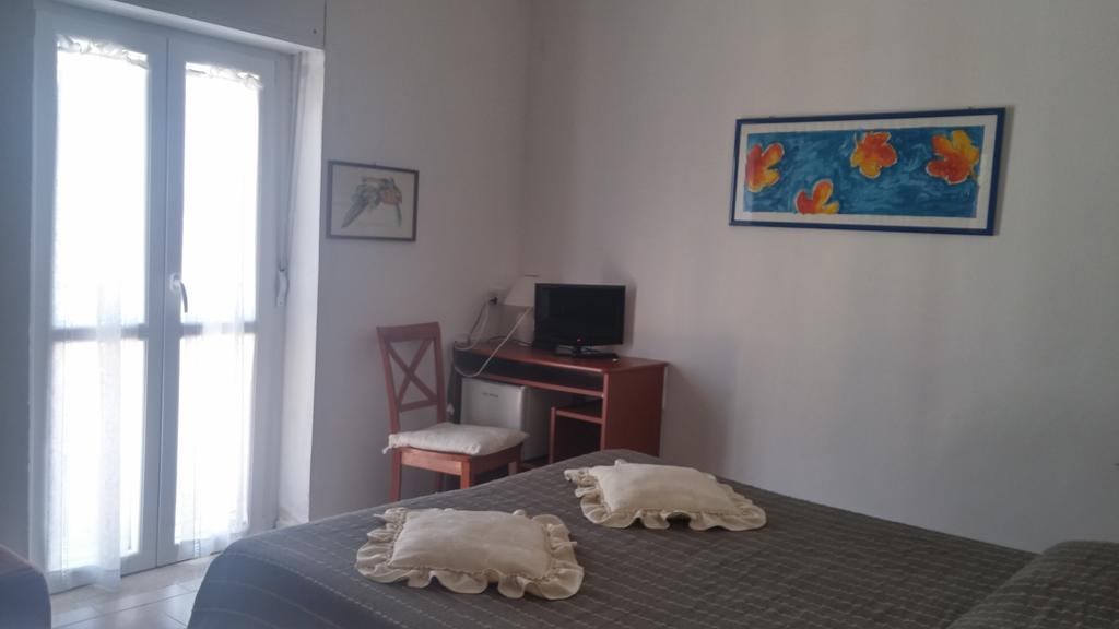 Hotel Ariston Piombino Esterno foto