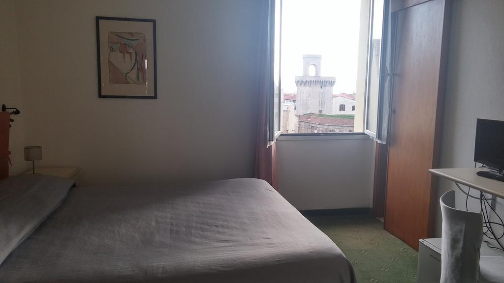 Hotel Ariston Piombino Esterno foto