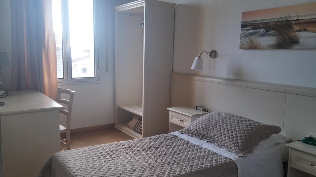 Hotel Ariston Piombino Esterno foto