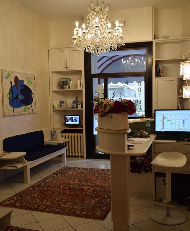 Hotel Ariston Piombino Esterno foto