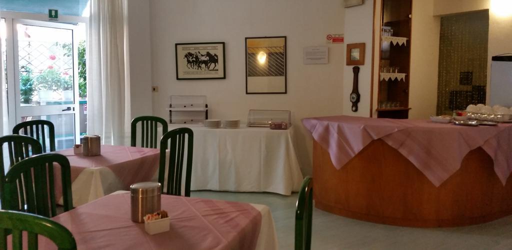Hotel Ariston Piombino Esterno foto